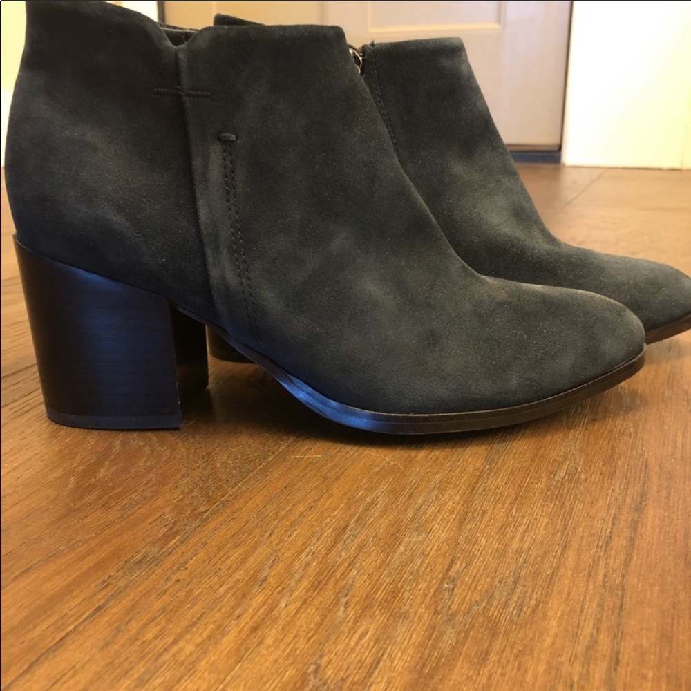 Marc Fischer Navy ankle boots- leather